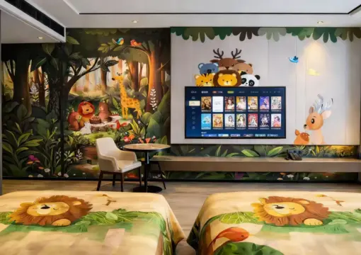 Forest Animal Family Theme Room (Fun & Joy for Kids)