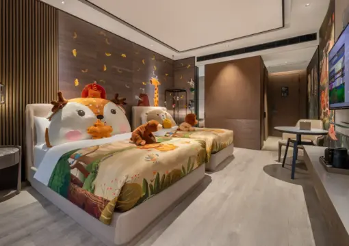 Forest Animal Family Theme Room (Fun & Joy for Kids)