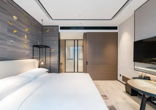 Yun He Double Bed Room (Minibar + HD Projection + Panoramic Floor-to-Ceiling Window)
